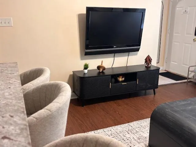 Ferienhaus Modern 3br3ba Duplex- Walk To Fsu & Near Downtown Tallahassee