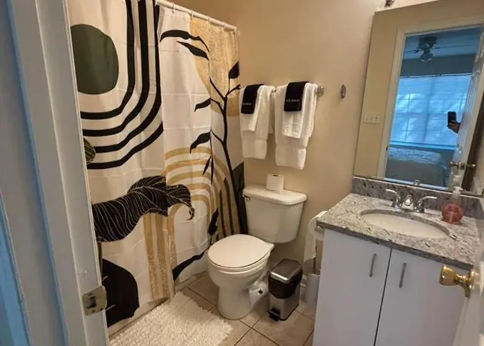 Modern 3br3ba Duplex- Walk To Fsu & Near Downtown Tallahassee