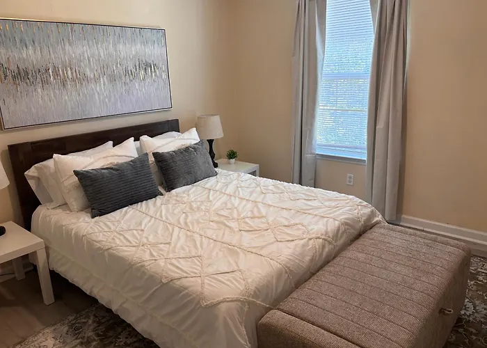 Modern 3br3ba Duplex- Walk To Fsu & Near Downtown *